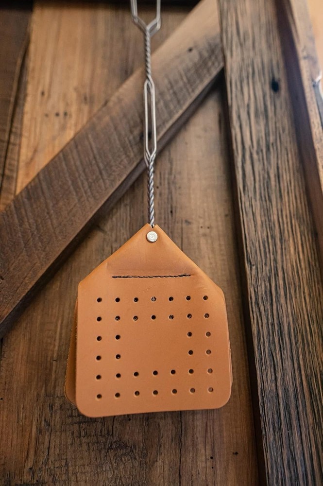 Leather Fly Swatter Set – 17-Inch Amish Craftsmanship for Bug Control