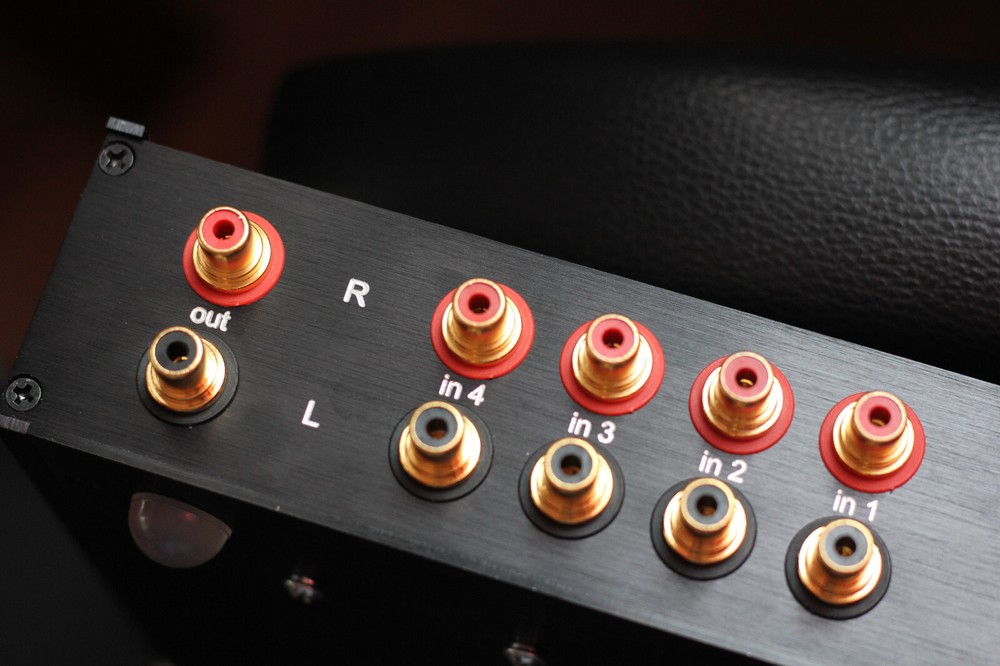 Passive PRECISION preamp. Relay attenuator.