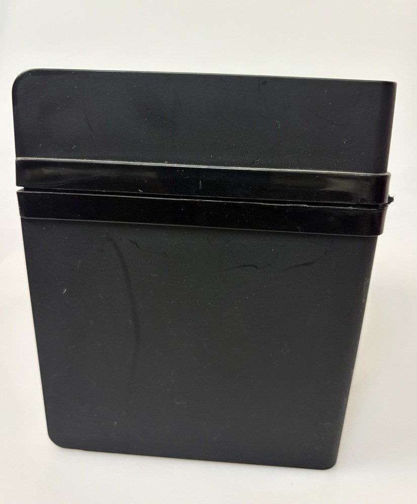 BLACK PLAYING CARD STORAGE CASE HARD SHELL • EXCELLENT CONDITION