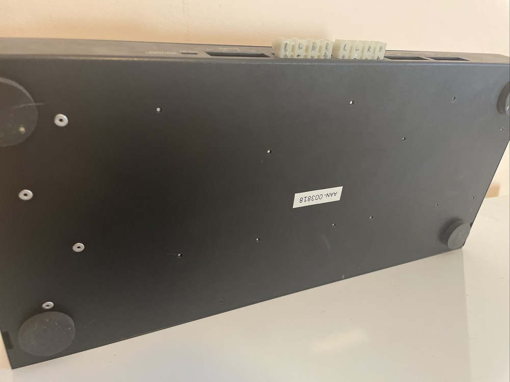 Niles HDL-4 High Definition Speaker Selection System 1 Input 4 Output