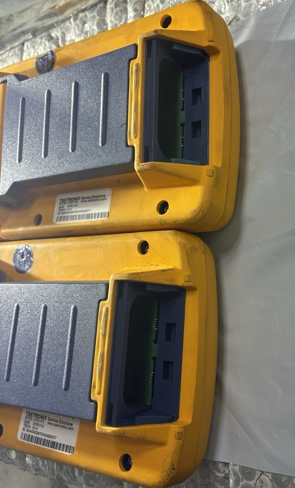 Fluke Networks DSP-4000 Cable Analyzer DSP-4000SR Remote | No Battery | Untested