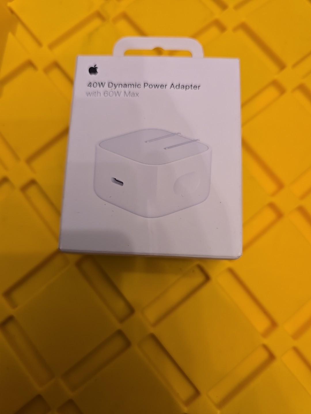 Apple 40W Dynamic Power Adapter with 60W Max - Sealed