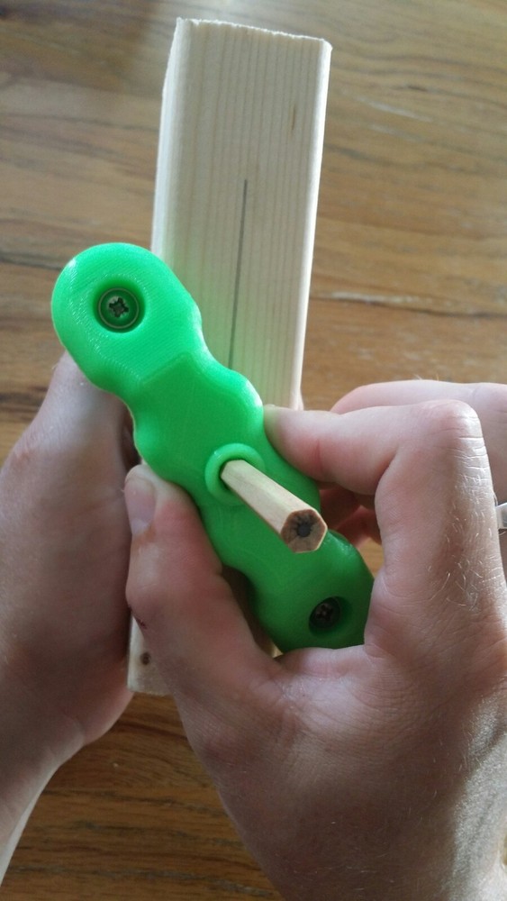 Joiners door centre line scribe marking tool for mortice mortise lock fitting