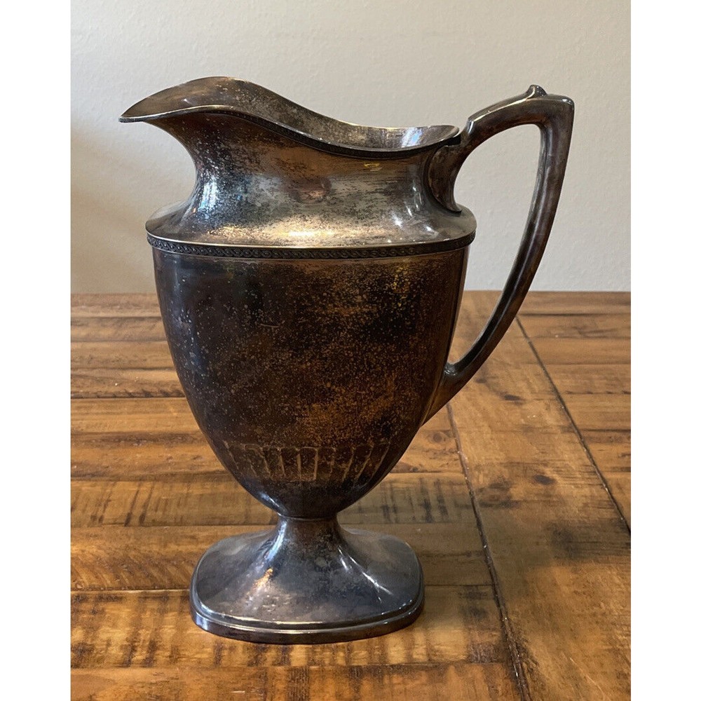 Wallace water pitcher silver plate E.P.N.S 669 1 N Unique!