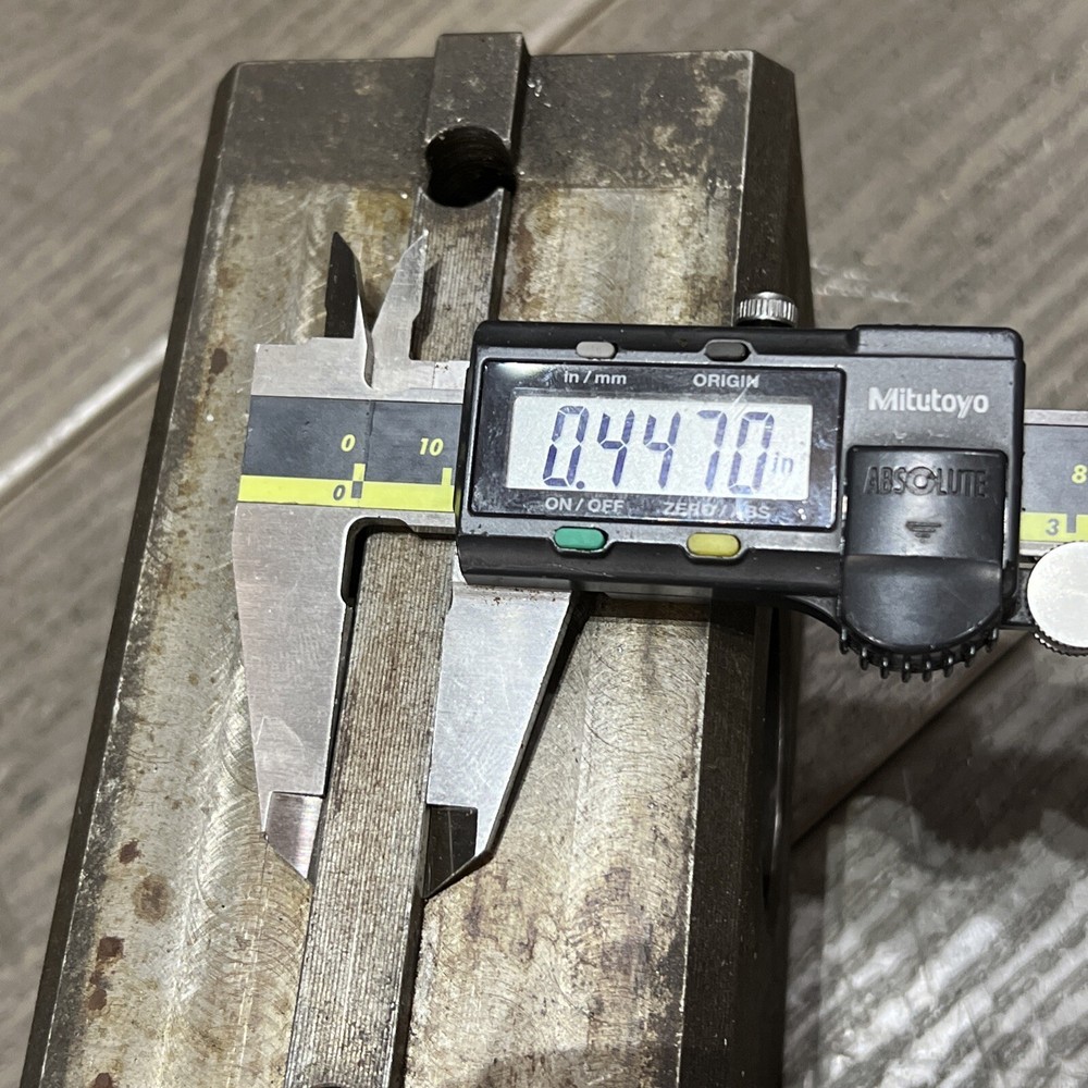 VERTICAL LATHE TOOL BLOCK HOLDER (E1)