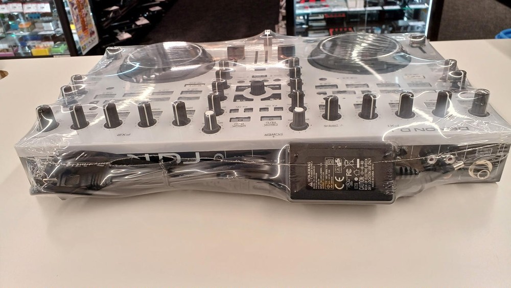 Denon MC3000 DJ Controller Professional 2-Deck MIDI Mixer USB Audio Interface