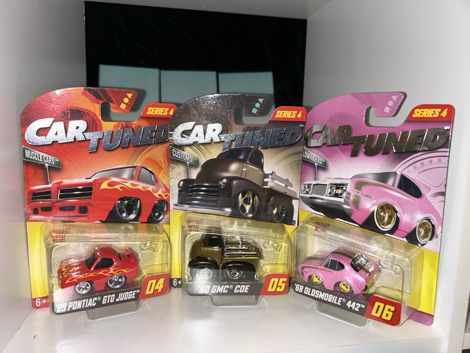 Car Tuned ~WALGREENS EXCLUSIVE SERIES 4