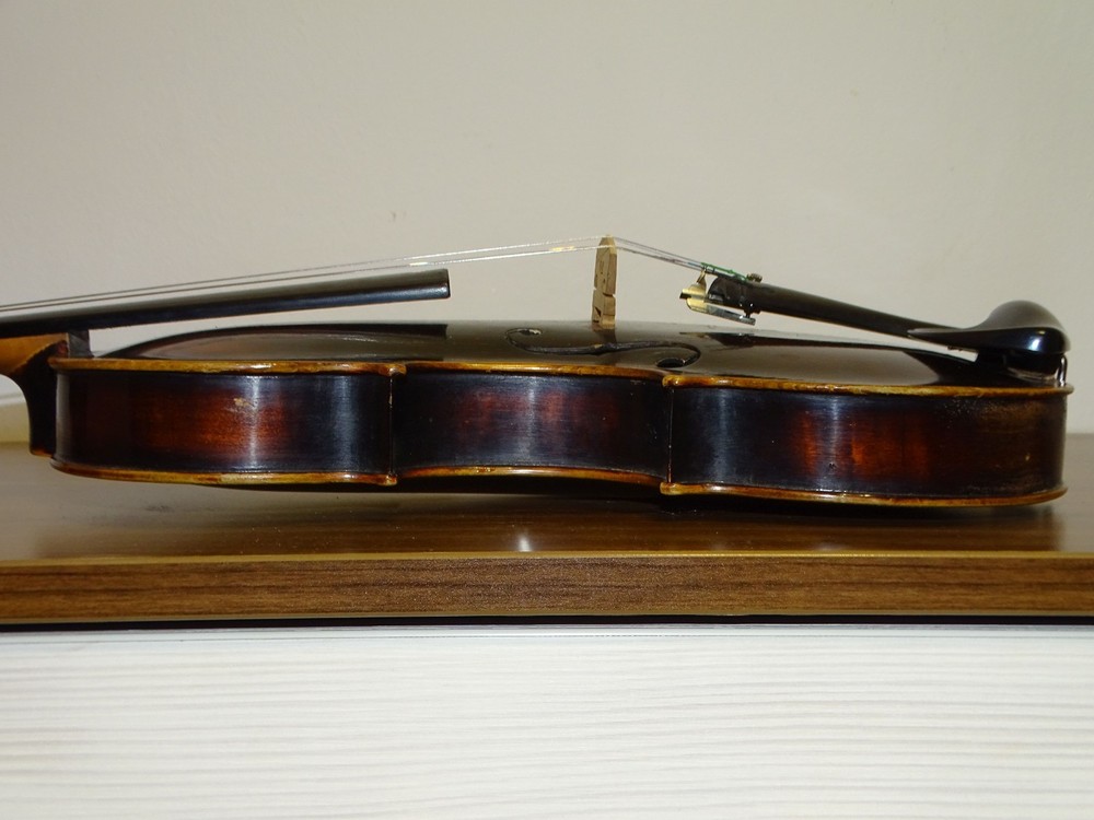 VIOLIN WITH LION HEAD - model STAINER (Nr. 097)