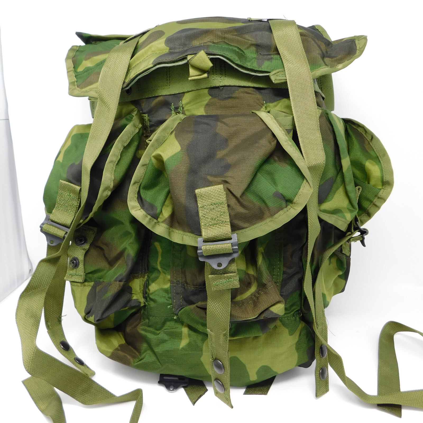 ALICE Radio Carrying Case - Medium Combat Field Pack - WOODLAND.