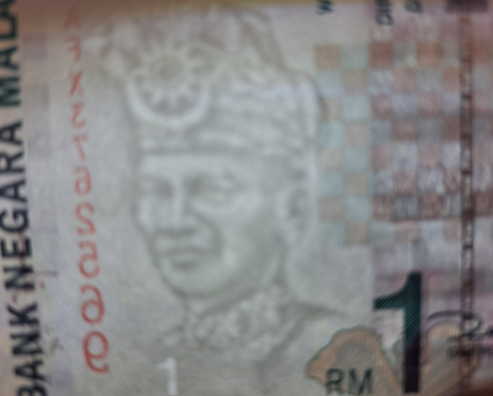 MALAYSIA 1 Ringgit; P-39b; UNC from 1998; features Mountain Landscape