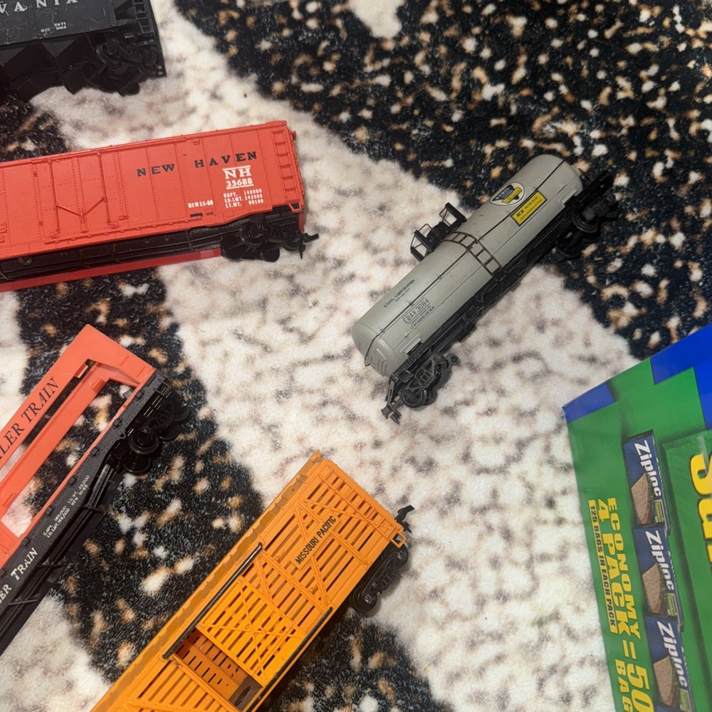 Mantua & Tyco Train Set
