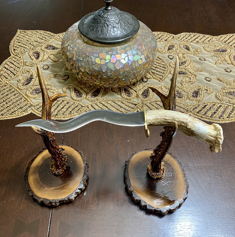 Knife Display Stand.