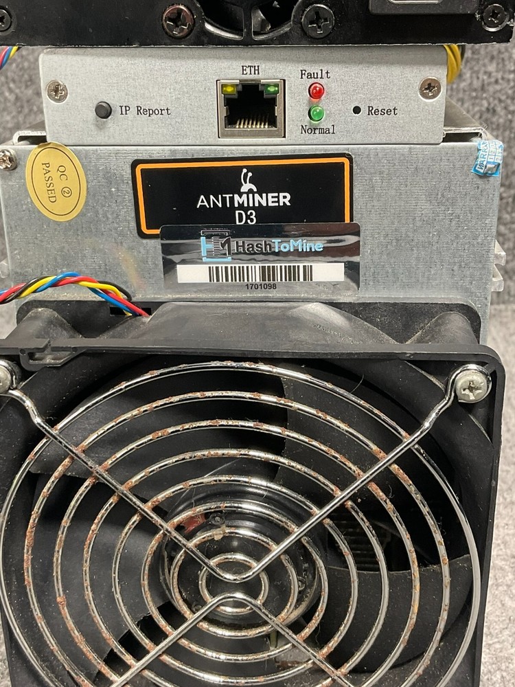 Bitmain Antminer D3 Submodel 17. 0G Cryptocurrency Miner - Silver