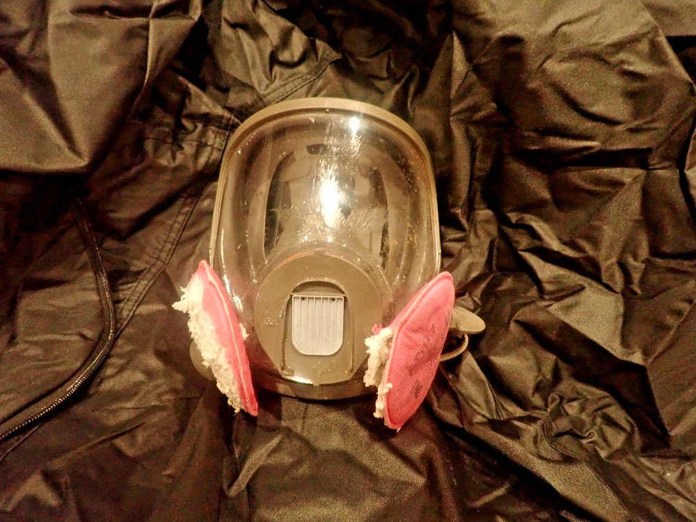 3M FULL FACE MASK 6800 MEDIUM: REUSABLE RESPIRATOR USED