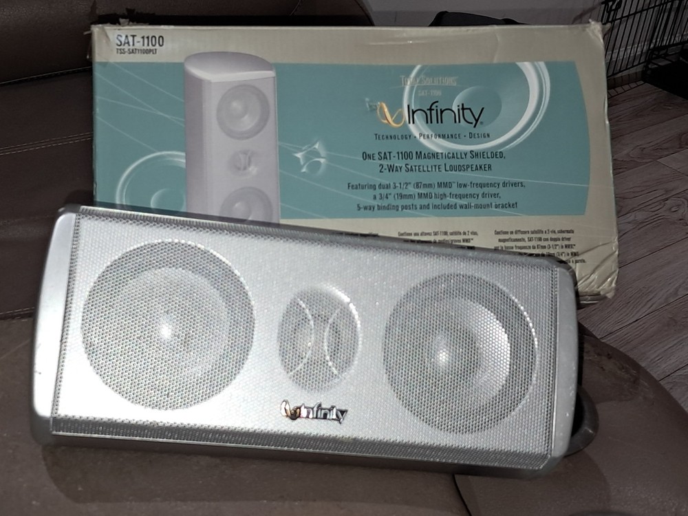 2 Infinity SAT 1100 Seaker and Subwoofer
