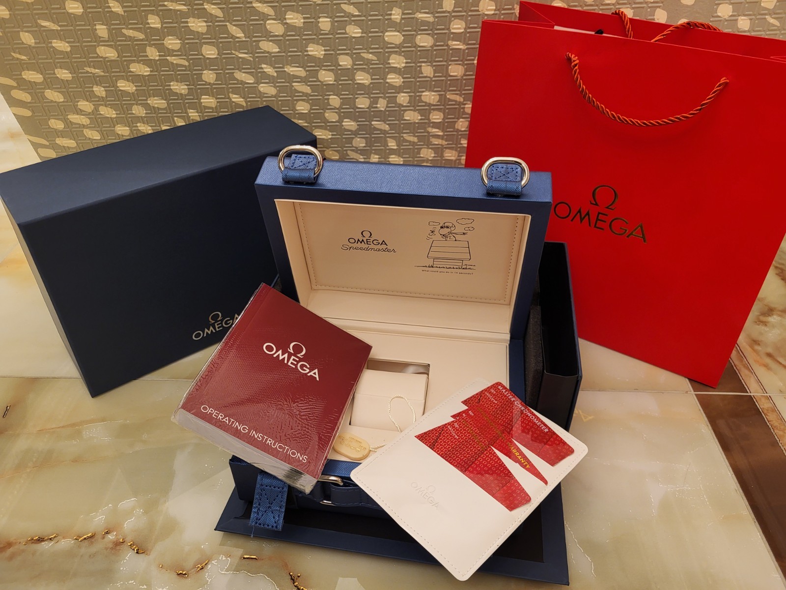 OMEGA Box Speedmaster Snoopy Award Presentation