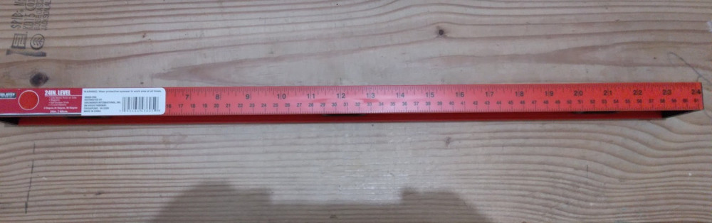 TOOL BENCH 24 inch Magnetic Box Level