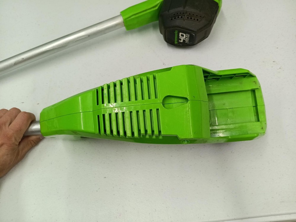 Greenworks 40v String Trimmer 12in - Tool Only Read Description