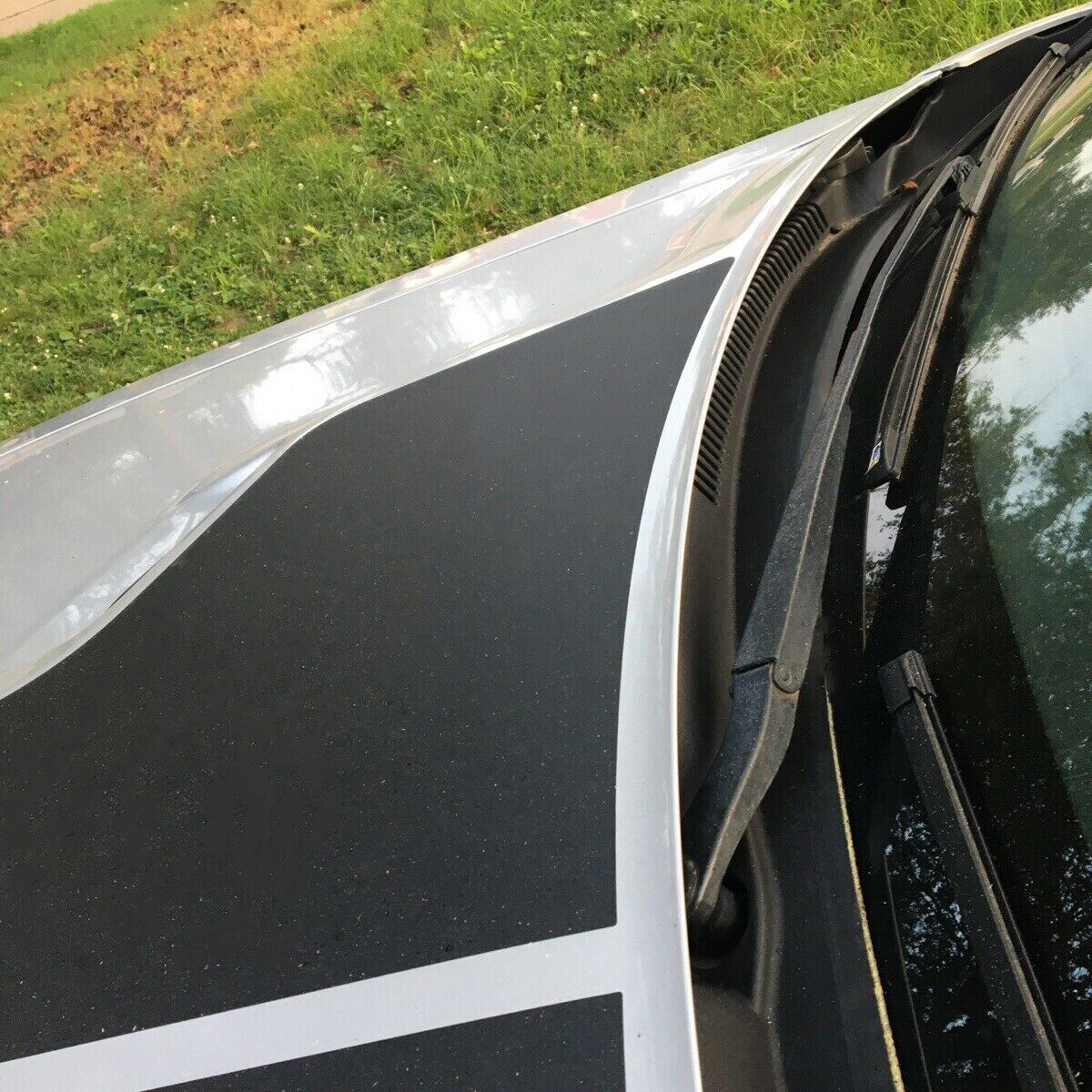 Windshield Wiper Cowl Grille Panel For 2008-2019 Dodge Challenger 5028757AG