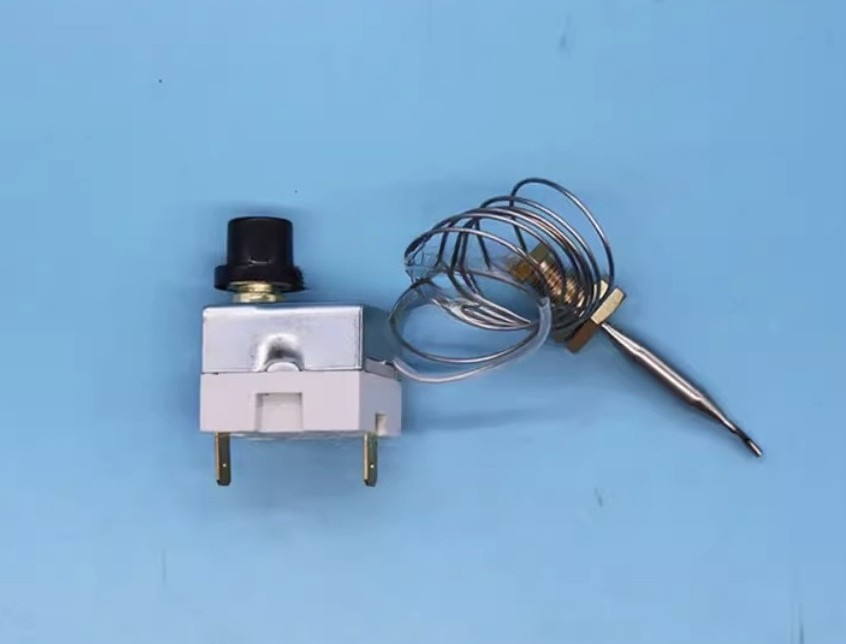 1PC NEW FOR Temperature switch controller TY316-8-135C-S1