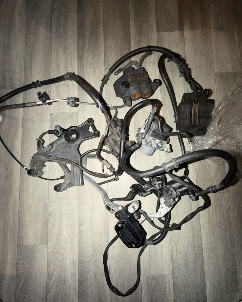 Yamaha T max 2017-2019 Full brake set up ABS Pump Callipers