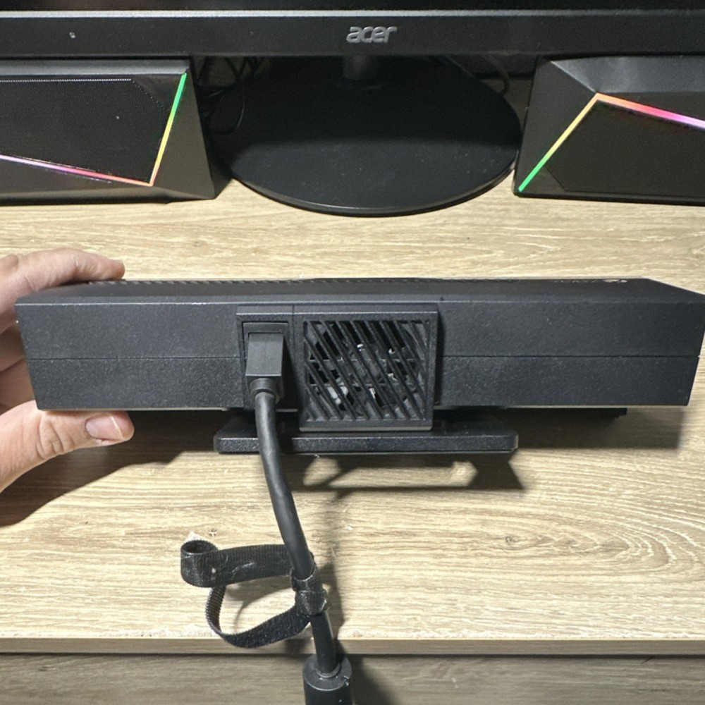 Microsoft Kinect Sensor Model 1520 for Xbox One Wired Motion Camera (Tested)