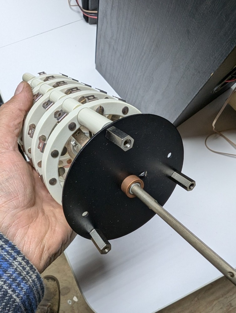 RF Switch - Model 88, 5 Pole , 11 Throw , 13 kv / 30 amps
