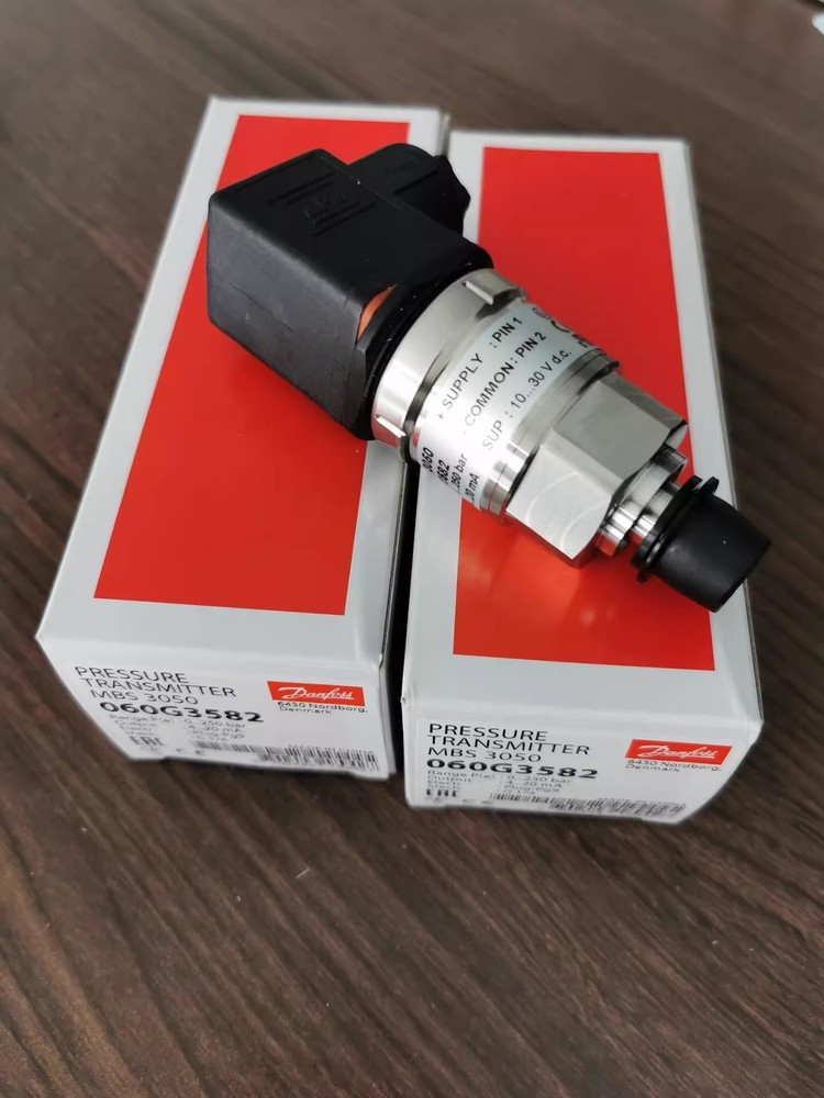 1pcs Danfoss Pressure Transmitter Sensor MBS3050 060G3582 0-250bar