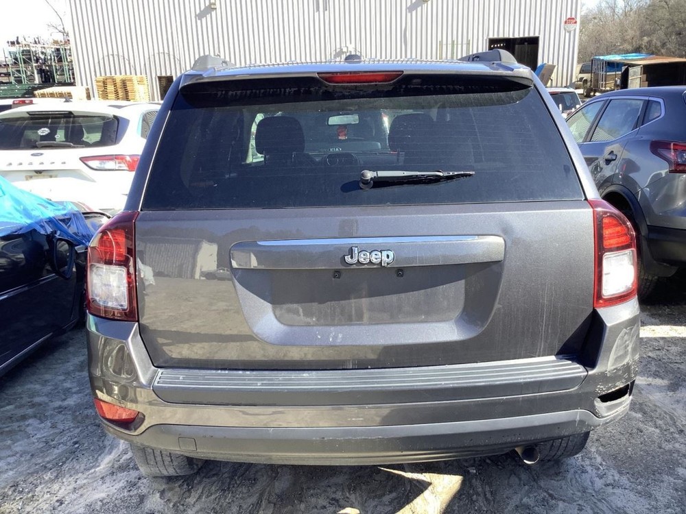 COMPASS 2017 Glove Box 4523123