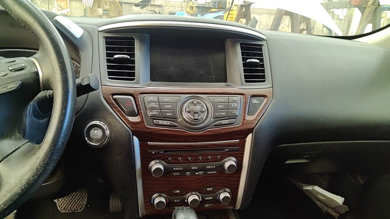 (LOCAL PICKUP ONLY) Roof Glass Front Moveable Fits 13-20 PATHFINDER 7022791