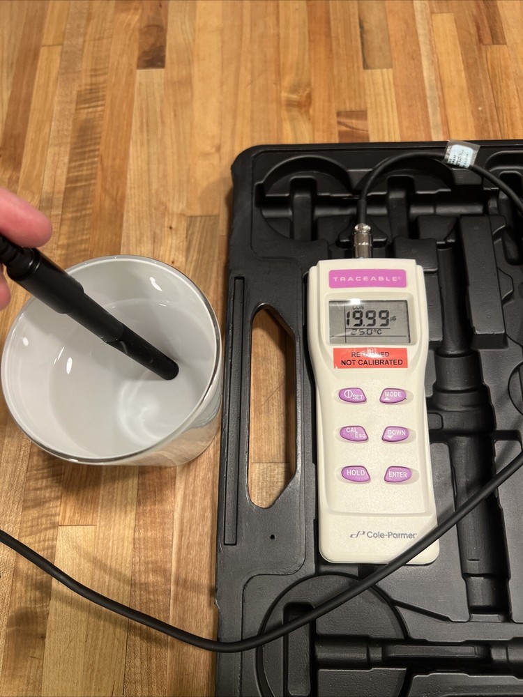 Cole Parmer Conductivity Meter Model 19601-03