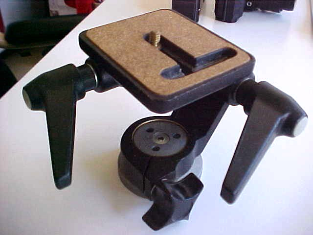 Manfrotto multi angle tripod head 3/8" base screw (bx 146)