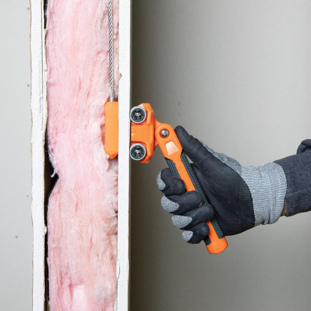 50611 Magnetic Wire Puller, Pulls Electrical Wire behind Walls/Tight Spaces, ...