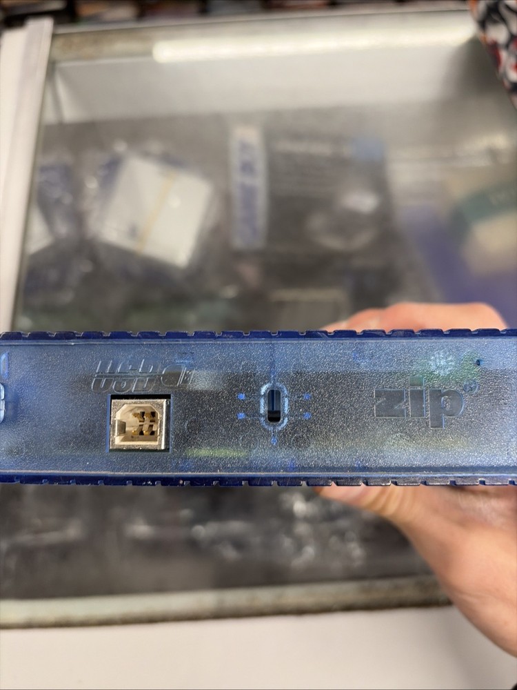 Iomega 100 Zip Drive USB Z100USB - Untested