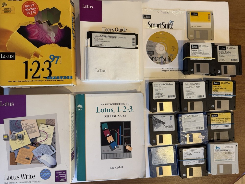 Updated!  Read!  Vintage Lotus SmartSuite Software Bundle Lot