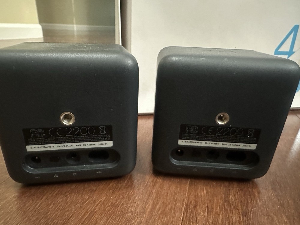 HTC VIVE Pro Headset VR Full Set Complete System Virtual Reality Kit Tested