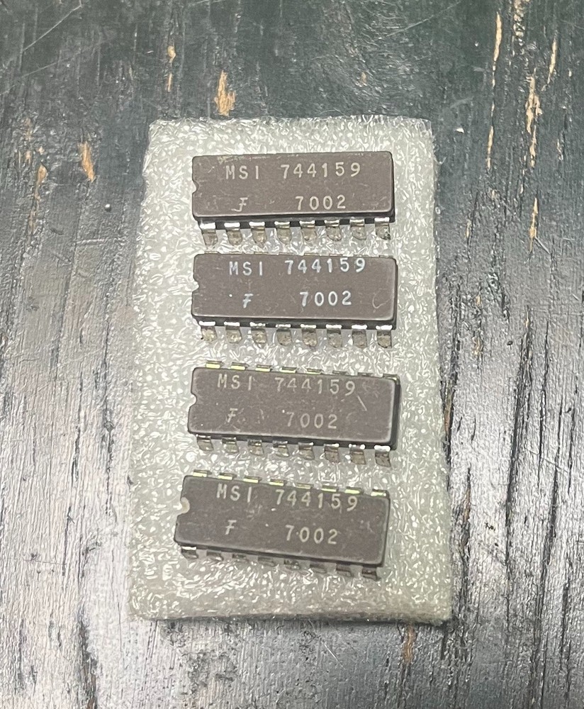 4 pcs Fairchild MSI 744159 IC