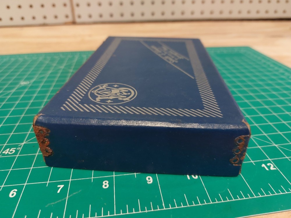 Smith & Wesson Blue Box 7.5 X 4.75”