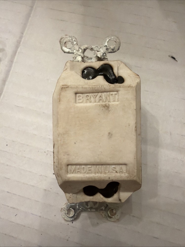 Vintage Push Button Light Switch, Single-Pole ON/OFF BRYANT - USA Set 2