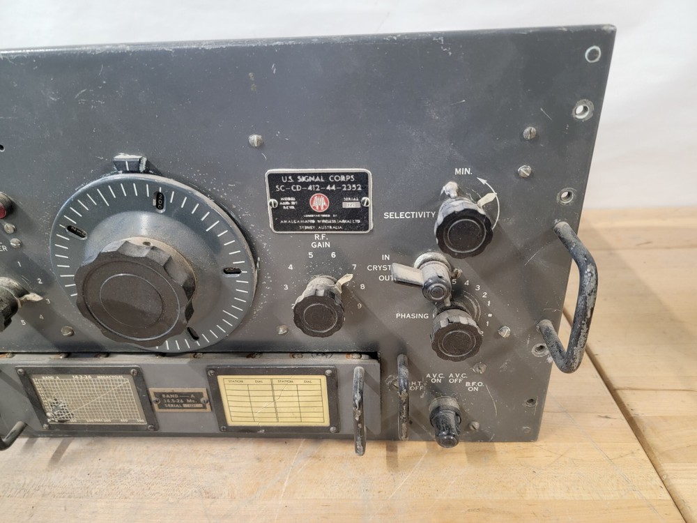 US Army Signal Corps Changeable Band Radio Transmitter W/ Modules! See All Pics!
