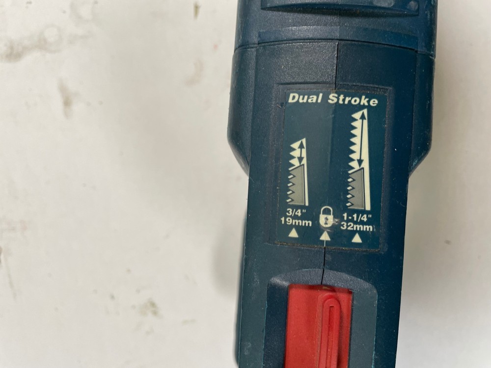 Bosch 1645 24-Volt Reciprocating Saw (Bare Tool Only)