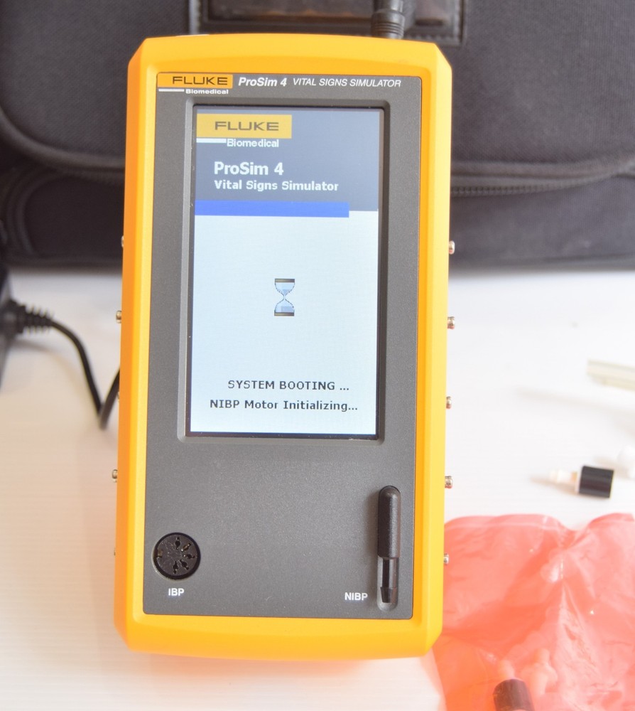 Fluke Biomedical ProSim 4 Vital Signs Simulator (Mint condition)