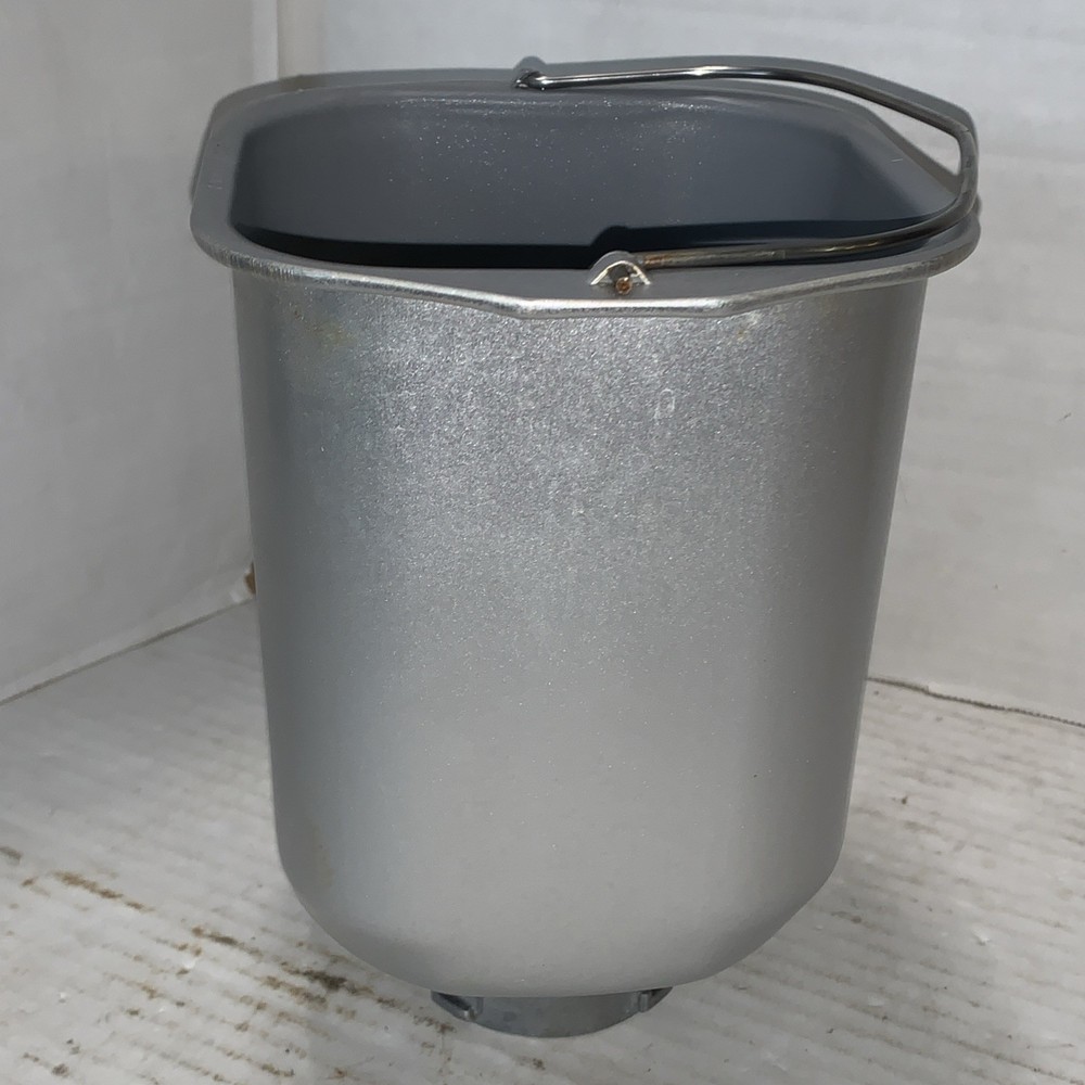 West Bend Pan & Paddle Bread Maker 41030 Replacement Parts Only - FLAWED - READ