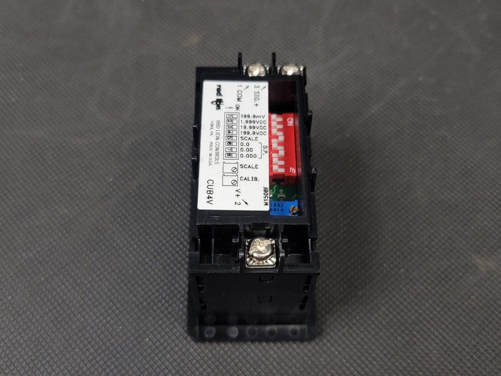 Red Lion Miniature DC Voltmeter Model CUB4V020