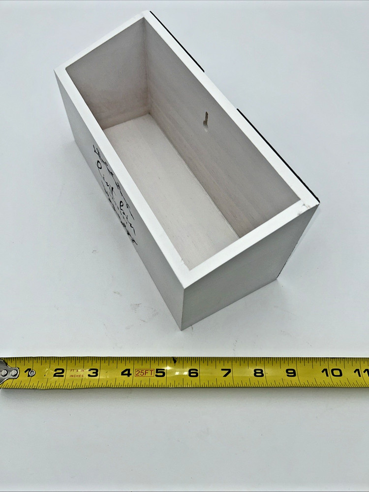Vida Laverte magnetic/wall mountable Laundry Lint Bin - White