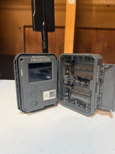 Ridgetec Lookout-X 4G LTE Cellular Trail Camera Bundle