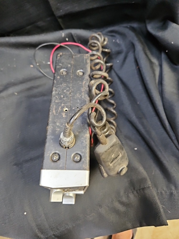 HY-Gain Electronics HY-Range I CB Radio Transceiver - Working