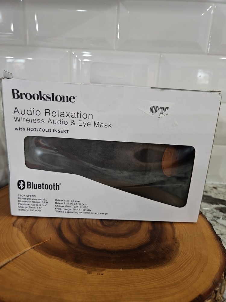 Brookstone Wireless Bluetooth Audio Relaxation Eyemask - New Box
