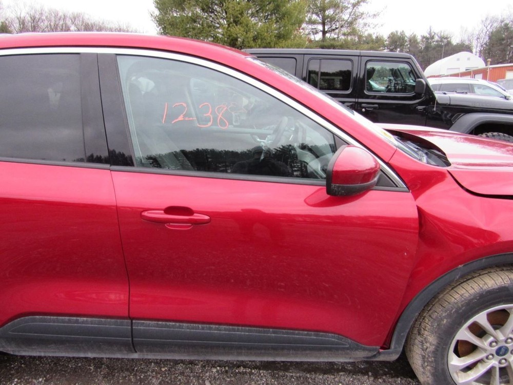ESCAPE 2020 Glove Box 1018782