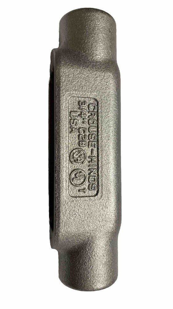 Crouse-Hinds 3/4” C Conduit Fitting. C28